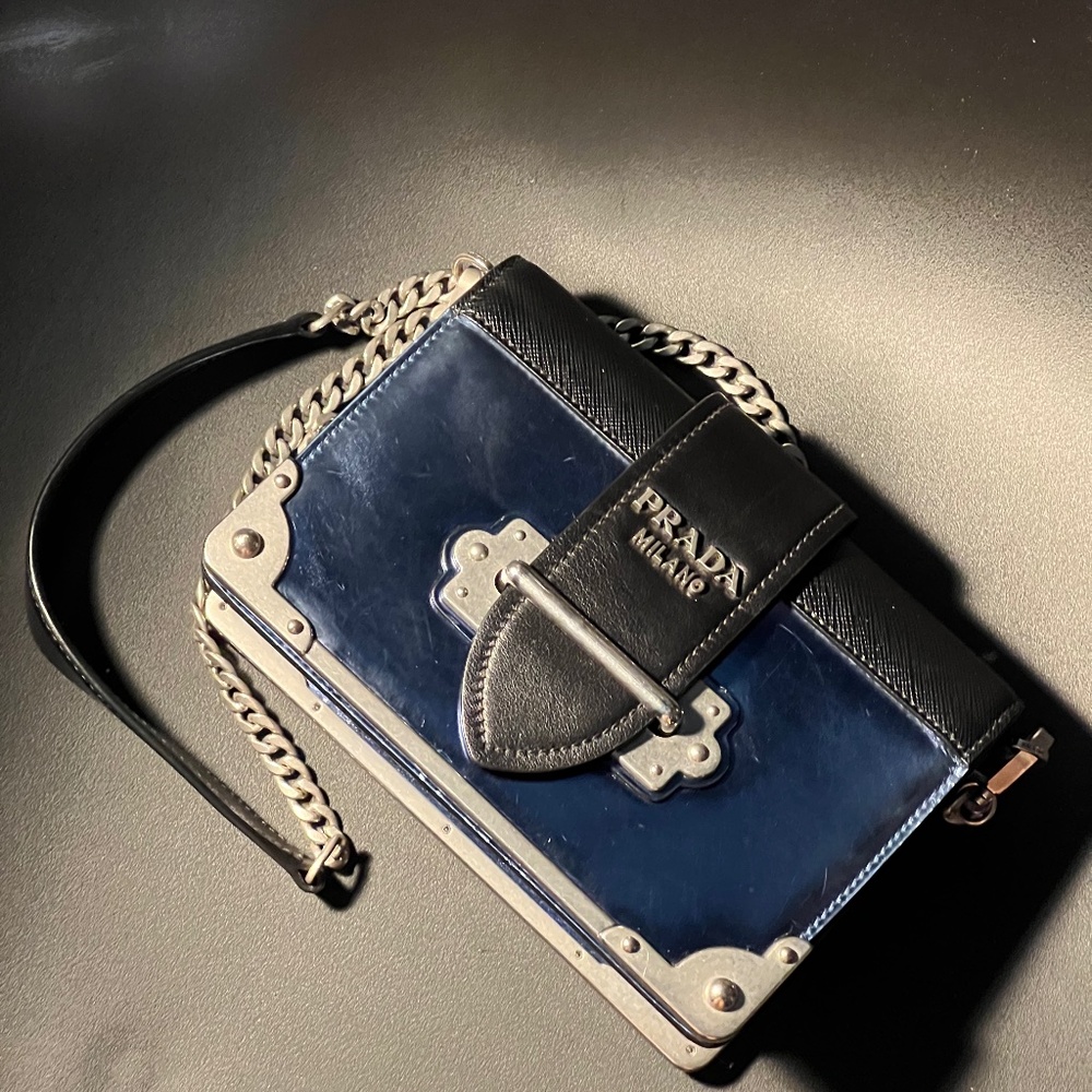 Prada Cahier